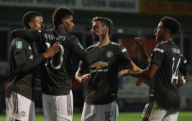 Quả penalty bước ngoặt, Man Utd thắng giòn giã Luton - Bóng Đá