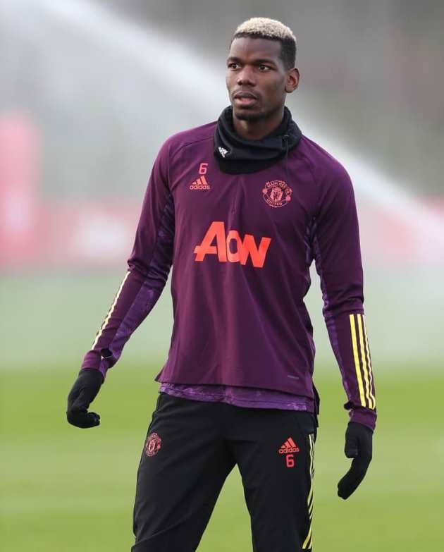 Ảnh tập Man Utd trước trận Istanbul Basaksehir - Bóng Đá