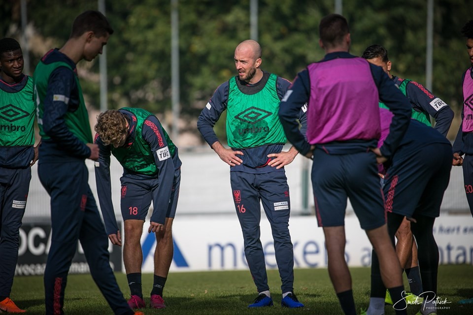 Công Phượng sánh vai cùng 