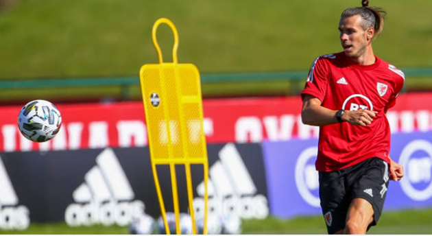 Gareth Bale finally smiling again on Wales duty after months of misery frozen out at Real Madrid - Bóng Đá