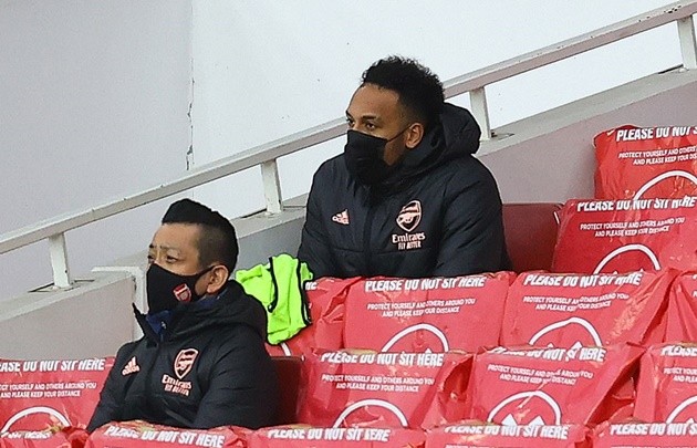 Watch Harry Kane’s brutal challenge on Gabriel as Arsenal fans question why VAR didn’t send Spurs star off in derby - Bóng Đá