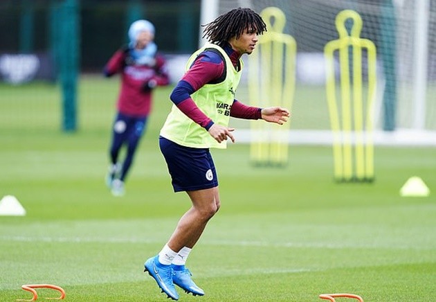 Đấu Liverpool, Pep lại đúng về 