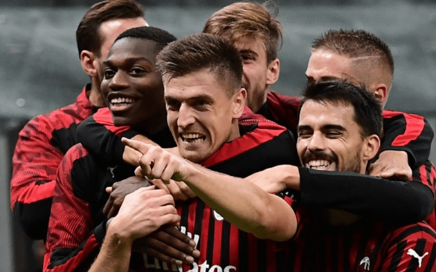 11 khoảnh khắc ấn tượng tại Serie A vào đêm qua: 