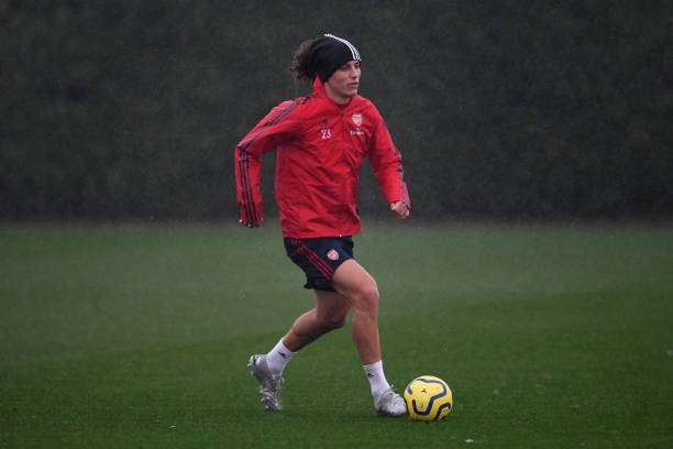 Giữa tin đồn mâu thuẫn với Emery, Ozil bỗng 'hóa' Ninja trên sân tập - Bóng Đá