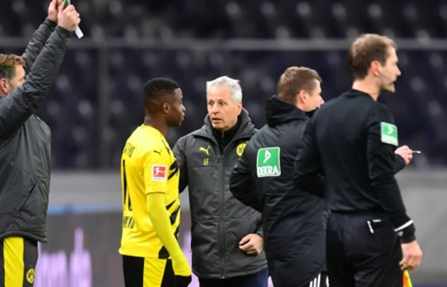 Moukoko khủng như thế nào? - Bóng Đá