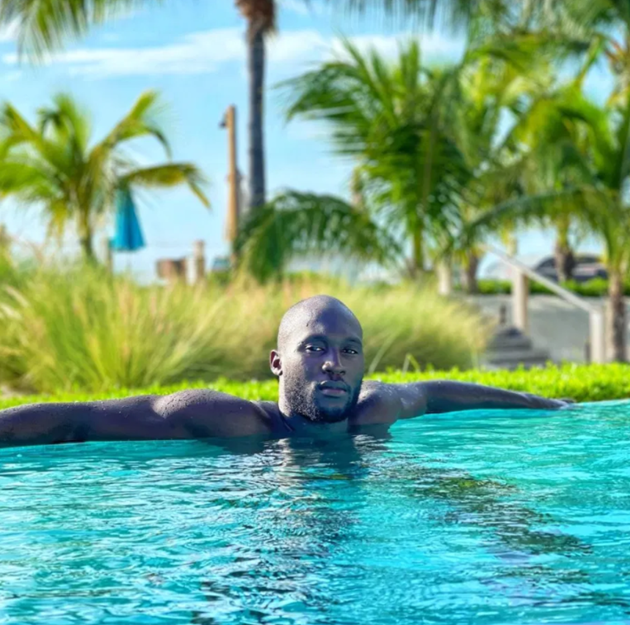  Romelu Lukaku works out in Florida sun - Bóng Đá