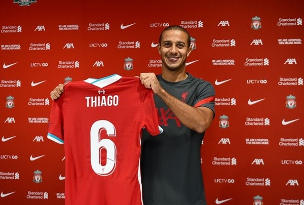 Argentina nổi máu điên vì Messi bị chơi xấu - Bóng Đá