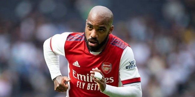 Barcelona 'identify Alexandre Lacazette as transfer target - Bóng Đá