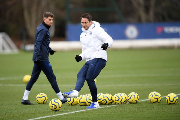 Vừa hướng dẫn học trò, Lampard vừa tái hiện hình ảnh hào hoa ngày nào - Bóng Đá