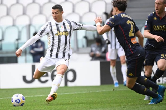 Ronaldo bỏ lỡ khó tin - Bóng Đá