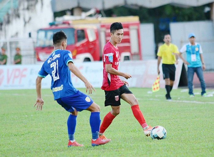 Thắng tối thiểu Đồng Tháp, Long An giành vé ở lại giải Hạng Nhất - Bóng Đá