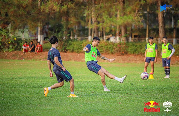 HAGL tự tin, chuẩn bị chu đáo cho trận tiếp đón CLB Hà Nội - Bóng Đá