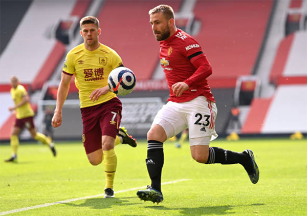 Thắng Burnley, Man Utd đã tìm ra một 