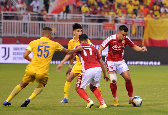 Công Phượng lập cú đúp, CLB TP.HCM thắng hủy diệt DNH Nam Định - Bóng Đá