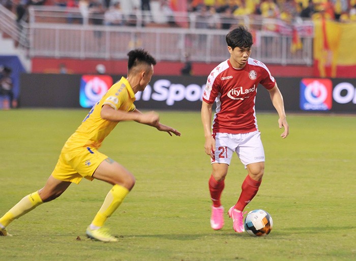 Công Phượng lập cú đúp, CLB TP.HCM thắng hủy diệt DNH Nam Định - Bóng Đá