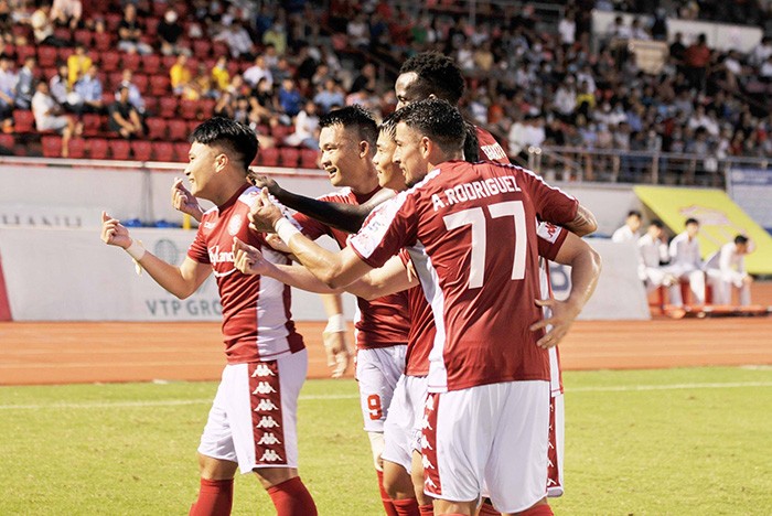 Công Phượng lập cú đúp, CLB TP.HCM thắng hủy diệt DNH Nam Định - Bóng Đá