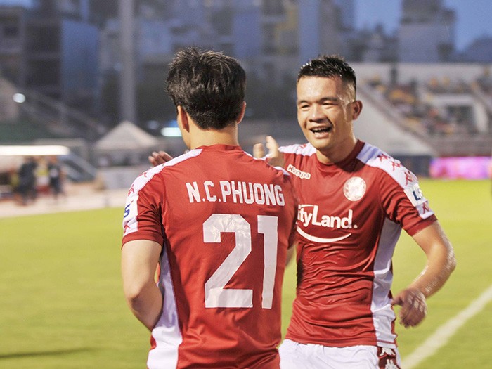 Công Phượng lập cú đúp, CLB TP.HCM thắng hủy diệt DNH Nam Định - Bóng Đá