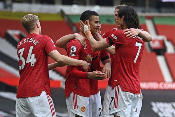 Thắng Burnley, Man Utd đã tìm ra một 