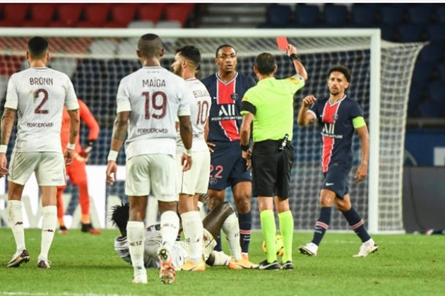 Ảnh sau trận PSG vs Metz - Bóng Đá