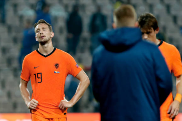 ảnh sau trận Bosnia vs Hà Lan - Bóng Đá