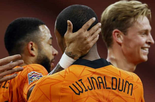 ảnh sau trận Hà Lan - Bóng Đá