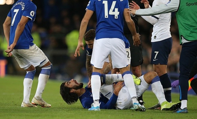 Khoảnh khắc cuối cùng của Mata và Matic tại Old Trafford - Bóng Đá