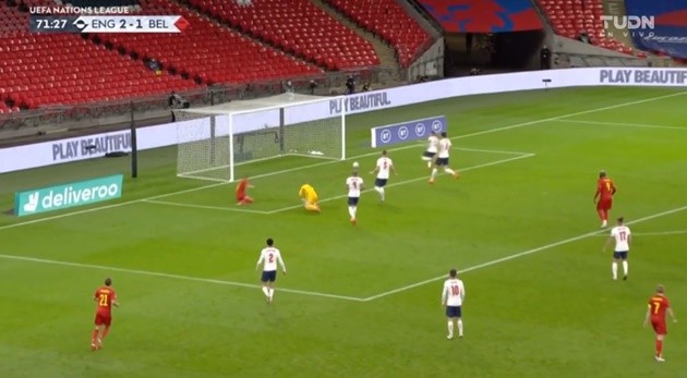 Ảnh sau trận Peru - Brazil - Bóng Đá