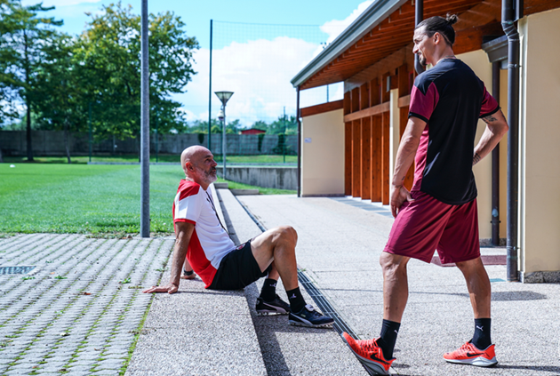 Vừa gia hạn hợp đồng với Milan, Ibrahimovic là 1 điều khiến nhiều người nể phục - Bóng Đá