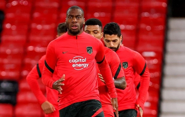 '3 Ronaldo' quay quảng cáo mới cho Nike - Bóng Đá