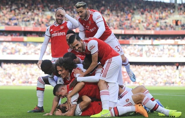 4 teams interested in Samuel Umtiti, Barca ready to accept permanent transfer or loan  - Bóng Đá