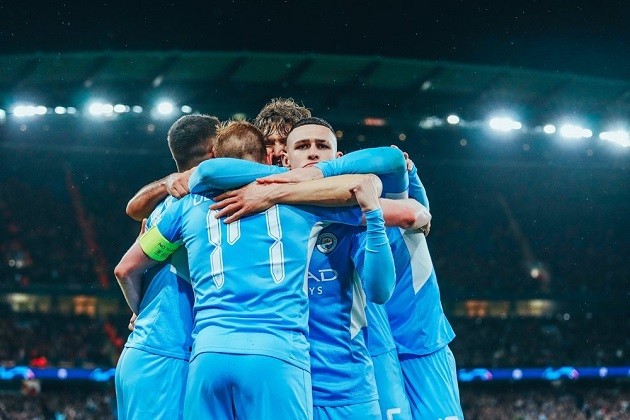 Khách sạn xa hoa của Ronaldo có giá siêu khủng - Bóng Đá