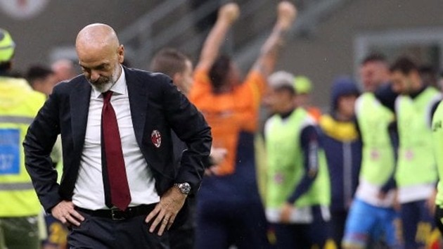 11 khoảnh khắc ấn tượng tại Serie A vào đêm qua: 