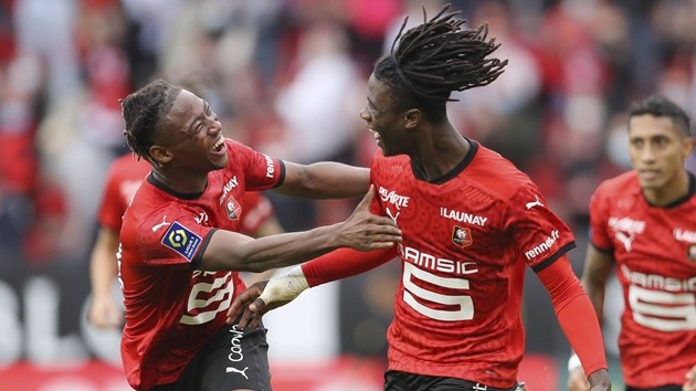 PSG, Juventus & Real Madrid transfer boost as Sergej Milinkovic-Savic asking price likely to fall in January - Bóng Đá