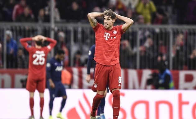 Neymar đi bóng qua 3 người - Bóng Đá