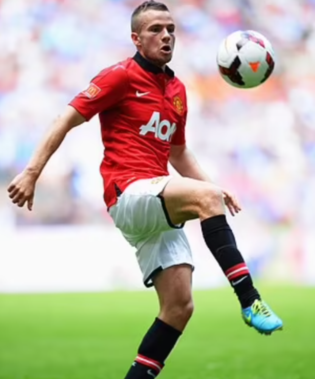 Trước Van de Beek, 10 cầu thủ Man Utd đến Everton thể hiện ra sao? - Bóng Đá