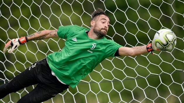 5 ngôi sao sẽ hết hạn hợp đồng với Juventus vào mùa hè năm 2020: Những người muôn năm cũ - Bóng Đá