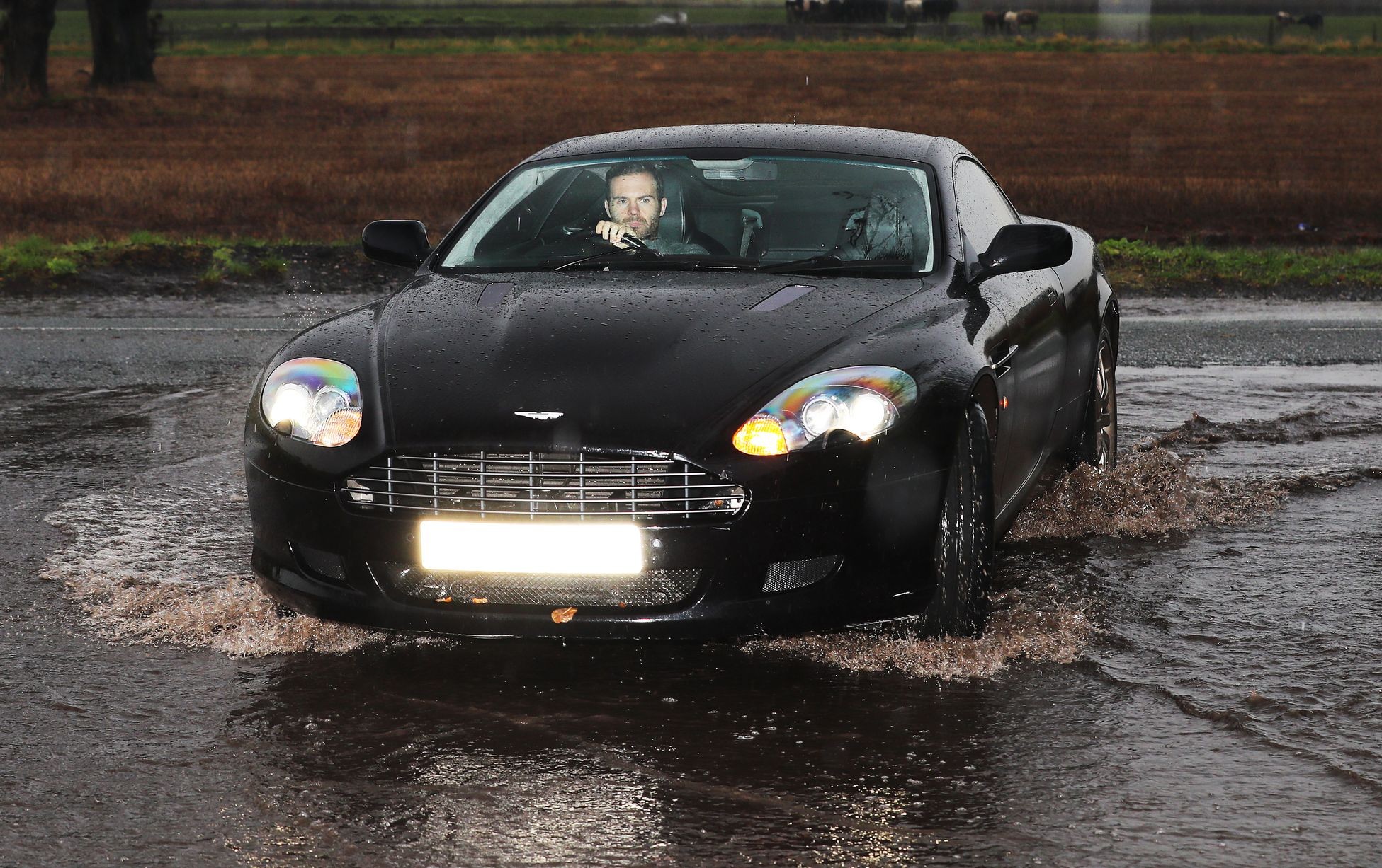 Manchester United first teamers report for training as youngsters face Astana - Bóng Đá