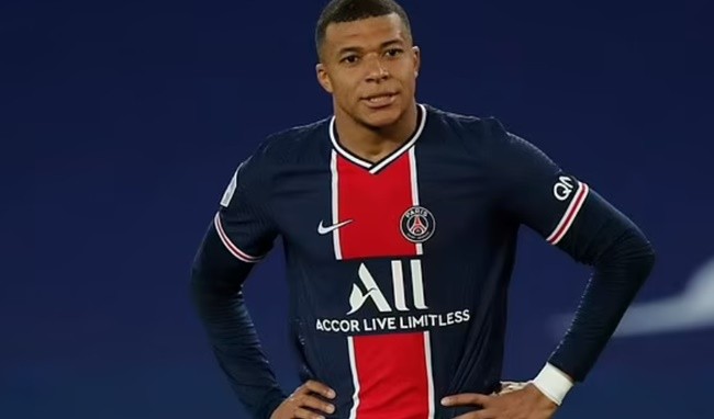 Real Madrid 'put SEVEN players to buy Mbappe - Bóng Đá