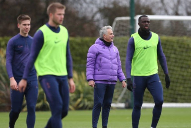 Ảnh tập Mourinho + Tottenham - Bóng Đá