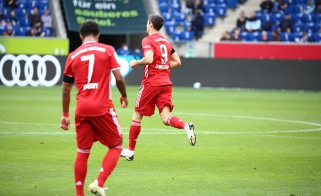 Bundesliga rung chuyển! Bayern Munich chấm dứt chuỗi 22 trận bất bại - Bóng Đá