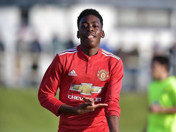 Điểm danh 10 cầu thủ có thể rời Man Utd theo dạng cho mượn - Bóng Đá
