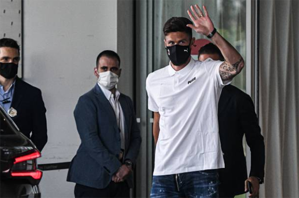 Giroud đến Milan - Bóng Đá