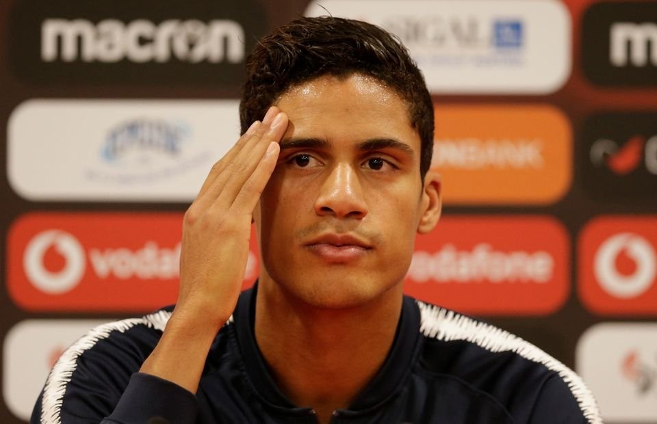 Dean Jones - Signing Varane could impact Pogba & Fernandes talks - Bóng Đá