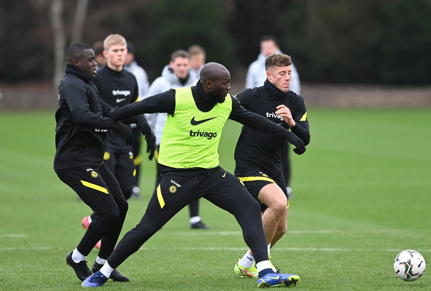 Cú hích xuất hiện, thái độ của Lukaku trên sân tập Chelsea - Bóng Đá