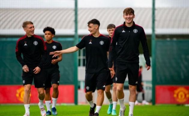 New squad numbers for five Man Utd players confirmed by the club - Bóng Đá