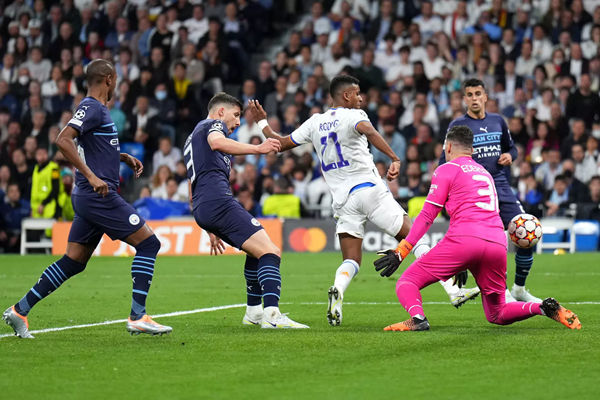 Real Madrid ngược dòng không tưởng Man City: Ngả mũ quý ngài Ancelotti - Bóng Đá