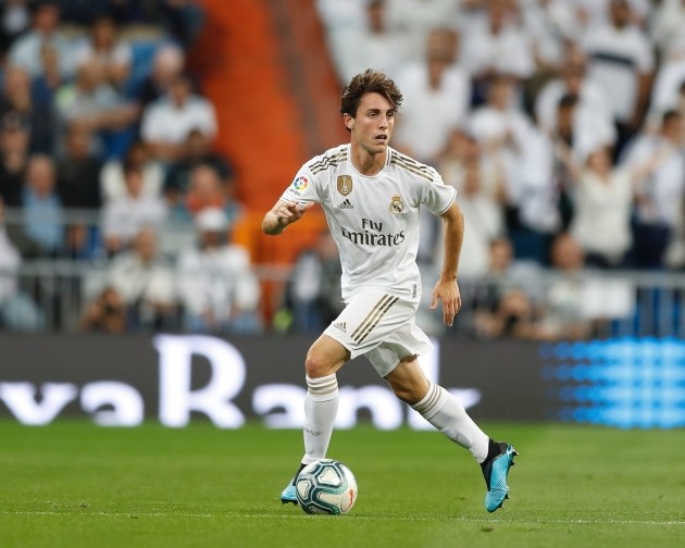 Both Inter and AC Milan are interested in Real Madrid right-back Alvaro Odriozola, according to Onda Cero. - Bóng Đá