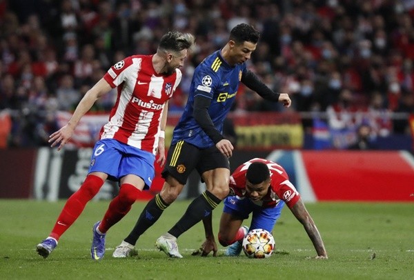 Ronaldo tỏ thái độ với trọng tài - Bóng Đá