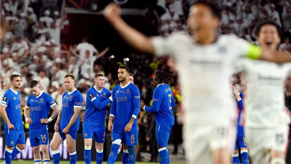 Hai thái cực cảm xúc sau trận chung kết Europa League - Bóng Đá