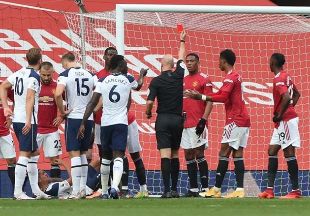 aaaaMARK CLATTENBURG: I'd have told Anthony Martial and Erik Lamela to stop behaving like children... and booked both at Old Trafford - Bóng Đá